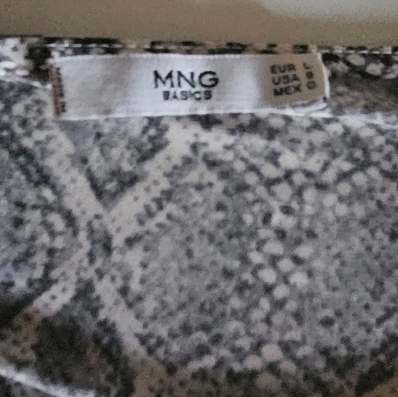 💐MNG Basics Wrap Around Dress - Picture 4 of 4